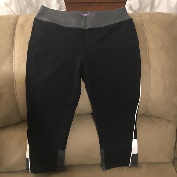 Tek Gear Capris - Picture 1 of 3